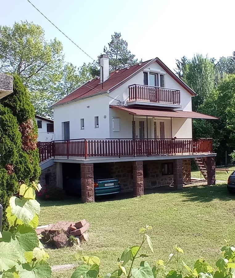 Villa Vizkoezeli 2-5 Fos Nyaralo Ábrahámhegy Exterior foto